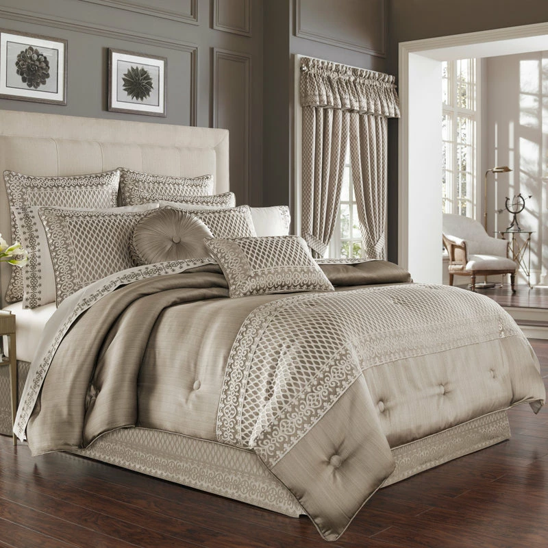 Five Queens Court Beaumont 4 Piece Jacquard King Comforter Set 3 Five Queens Court Beaumont 4 Piece Jacquard King Comforter Set - Image 3