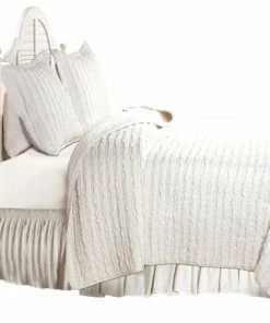 Greenland Home Fashions Greenland Home Ruffled Quilt And Sham Set, 3-Piece King