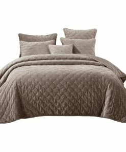 Tache Home Fashion Beige Velvet Diamond Tuft Bedspread Set, Twin