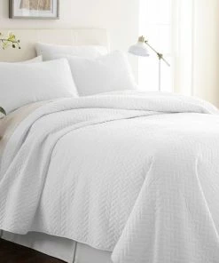 Ienjoy Home Becky Cameron Premium Ultra Soft Herring Pattern Quilted Coverlet Set, White, Ki -Bare Sales Store adb1f0ec0acfd31d 4054 w800 h800 b0 p0 1 1