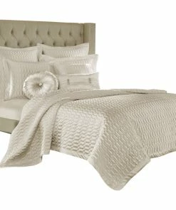 Five Queens Court Saranda Coverlet, Natural, Full/Queen